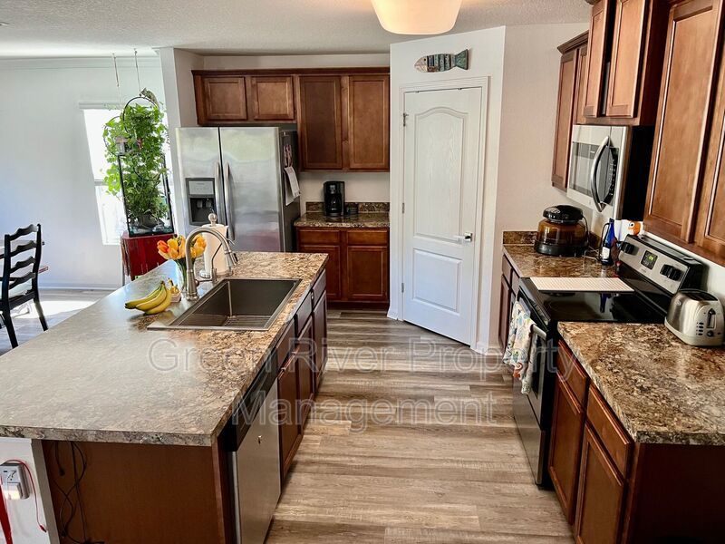 Coastal Comfort Meets Community Living — Just Minutes from Crescent Beach!! property image