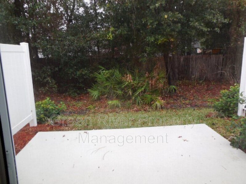 Modern Comfort Meets Classic Style in This Prime Townhome Retreat in Hillcrest!! property image