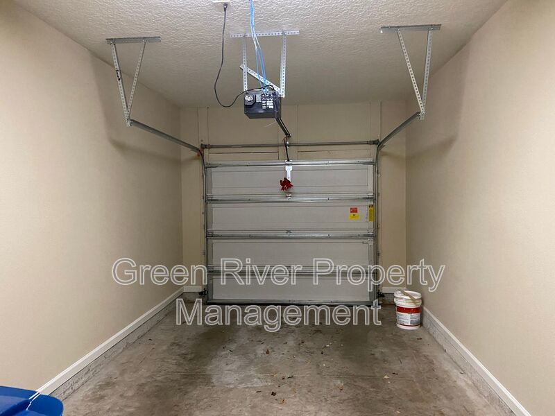 Modern Comfort Meets Classic Style in This Prime Townhome Retreat in Hillcrest!! property image