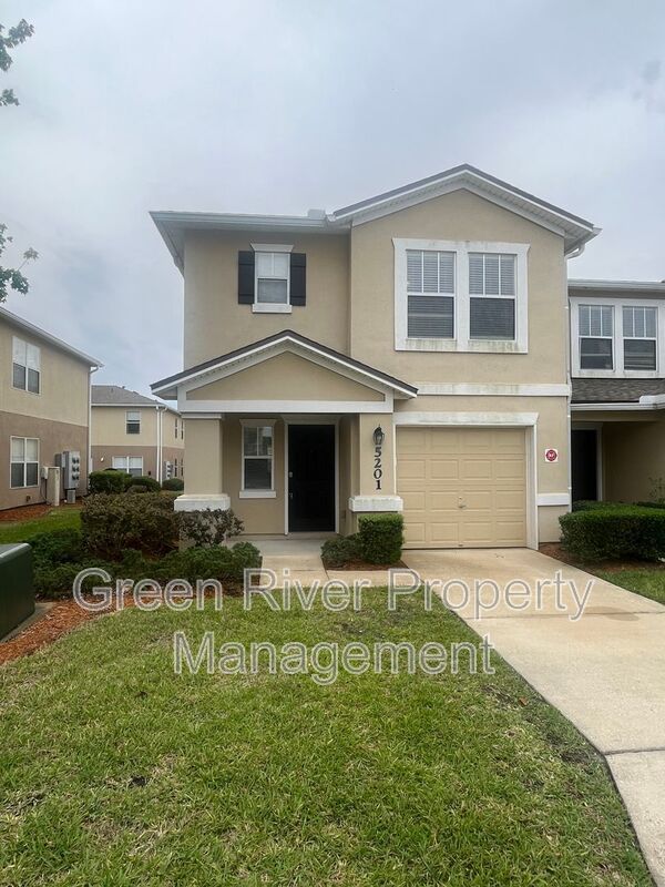 Charming 3-bedroom 2.5-bathroom Townhome in Fleming Island Plantation!! property image