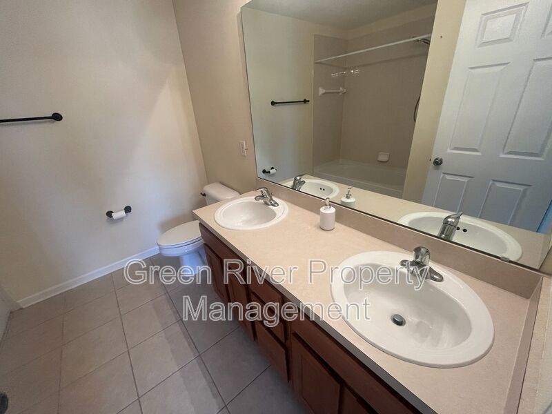 Charming 3-bedroom 2.5-bathroom Townhome in Fleming Island Plantation!! property image