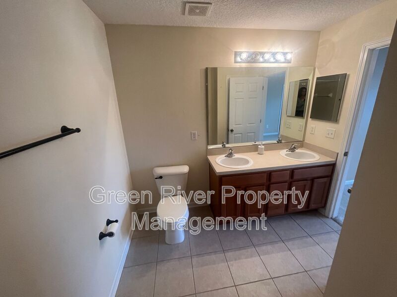 Charming 3-bedroom 2.5-bathroom Townhome in Fleming Island Plantation!! property image
