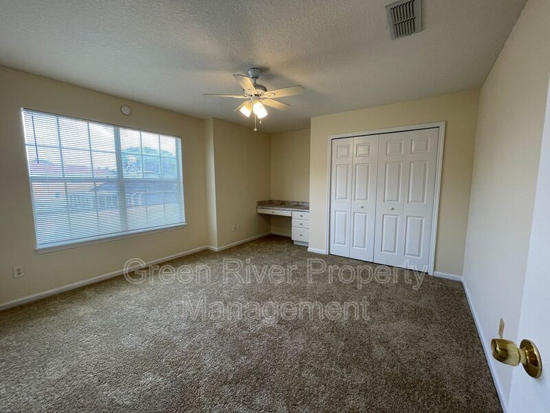 Live the Good Life in Fleming Island’s Thornhill Neighborhood, 4 bedroom, 3.5 bathroom home! property image