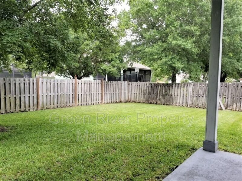Live the Good Life in Fleming Island’s Thornhill Neighborhood, 4 bedroom, 3.5 bathroom home! property image