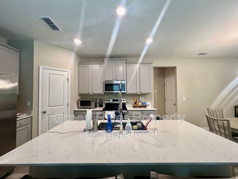 Like New home!! property image