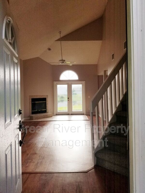 Amazing 3/2.5 in Kensington neighborhood! Minutes from the beaches - Serene Pond Views and Coastal Convenience! property image