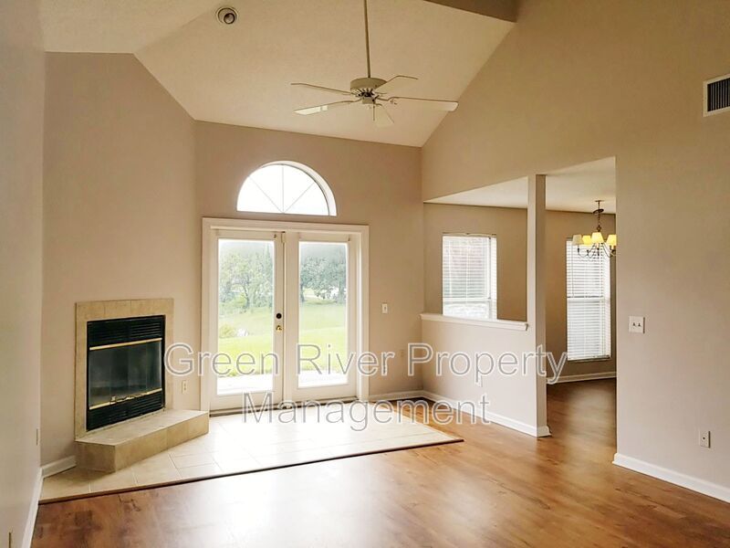 Amazing 3/2.5 in Kensington neighborhood! Minutes from the beaches - Serene Pond Views and Coastal Convenience! property image