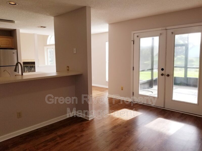 Amazing 3/2.5 in Kensington neighborhood! Minutes from the beaches - Serene Pond Views and Coastal Convenience! property image