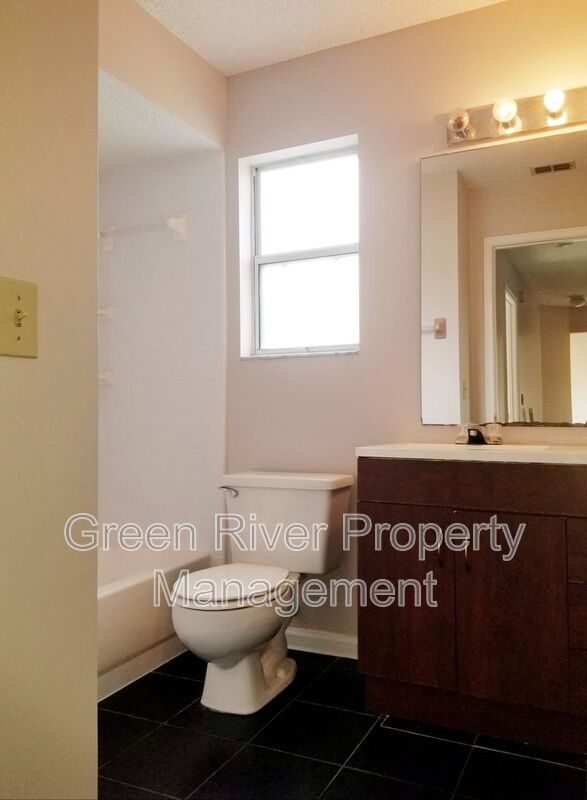 Amazing 3/2.5 in Kensington neighborhood! Minutes from the beaches - Serene Pond Views and Coastal Convenience! property image