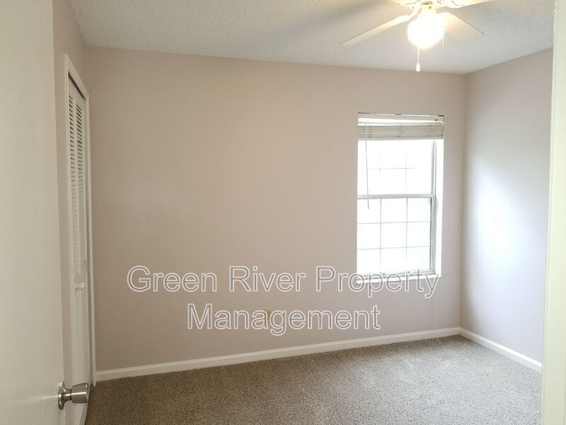 Amazing 3/2.5 in Kensington neighborhood! Minutes from the beaches - Serene Pond Views and Coastal Convenience! property image