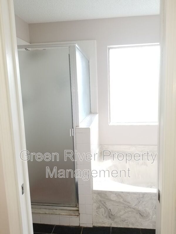 Amazing 3/2.5 in Kensington neighborhood! Minutes from the beaches - Serene Pond Views and Coastal Convenience! property image