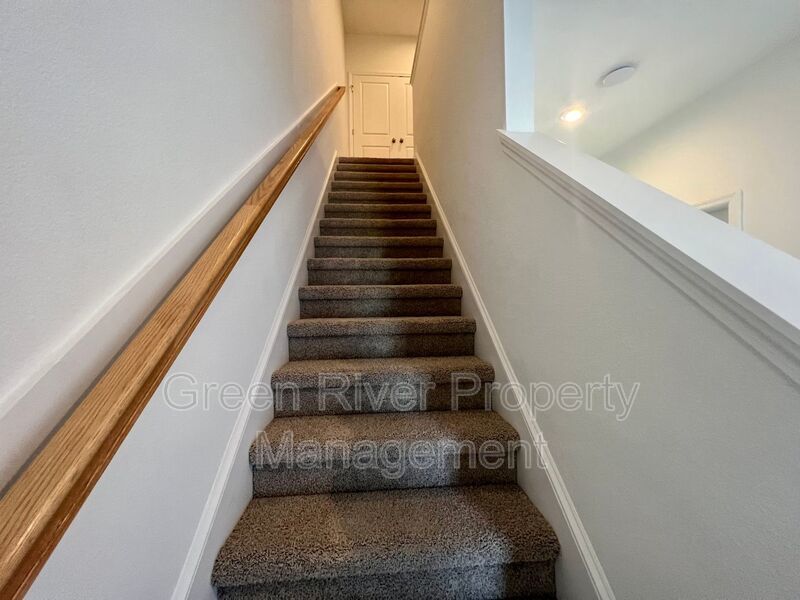 Beautiful 3 bedroom 2.5 bath Townhome! property image