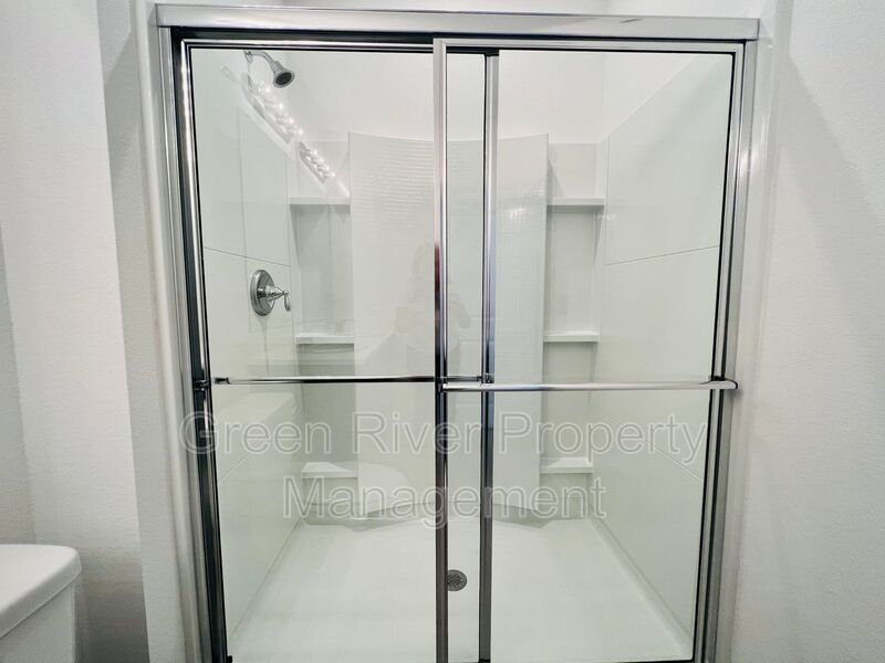 Beautiful 3 bedroom 2.5 bath Townhome! property image