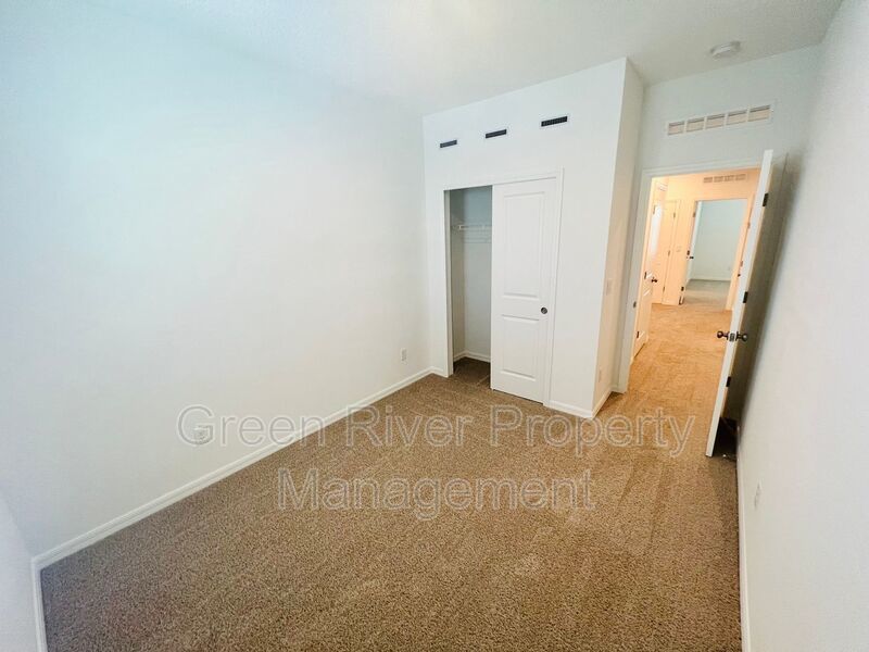 Beautiful 3 bedroom 2.5 bath Townhome! property image