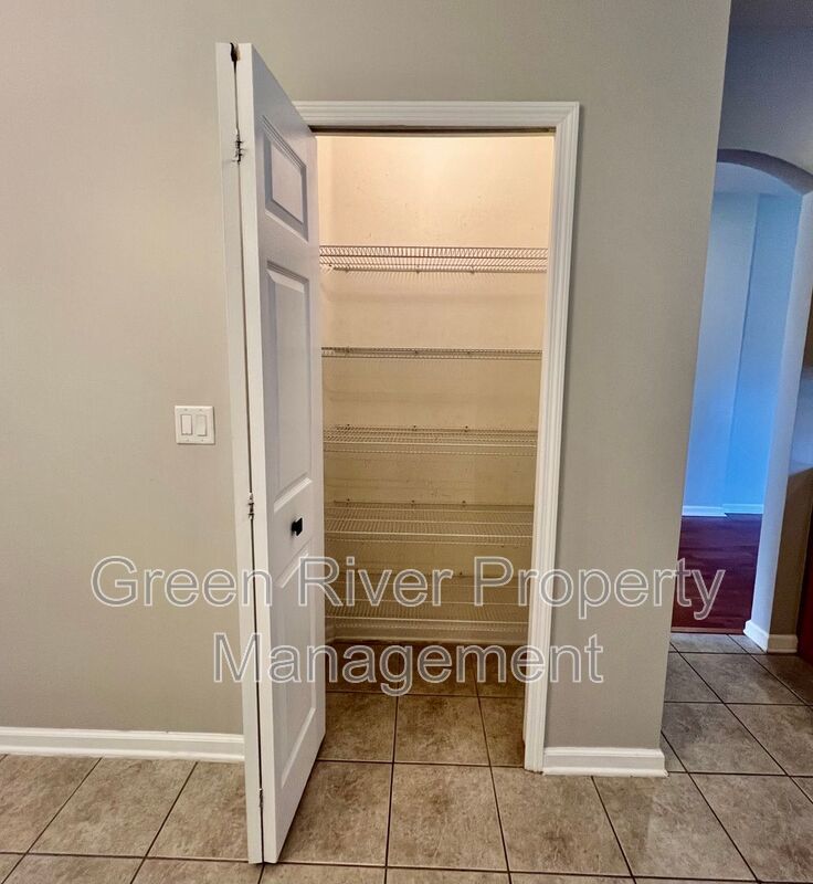 Spacious home with large backyard! property image