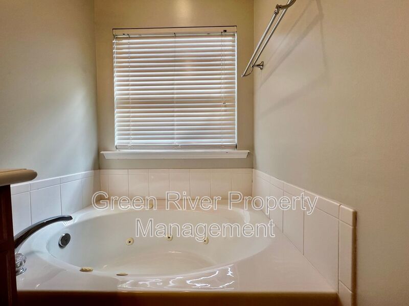 Spacious home with large backyard! property image