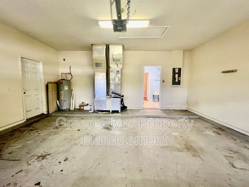 Spacious home with large backyard! property image