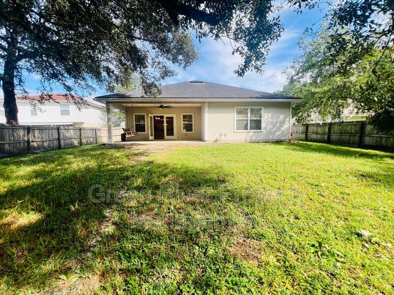 Spacious home with large backyard! property image