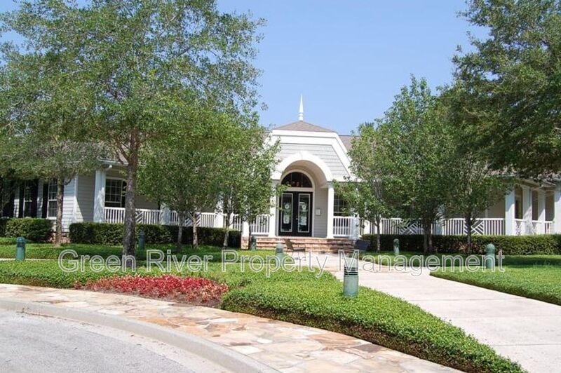Live the Good Life in Fleming Island’s Thornhill Neighborhood, 4 bedroom, 3.5 bathroom home! property image