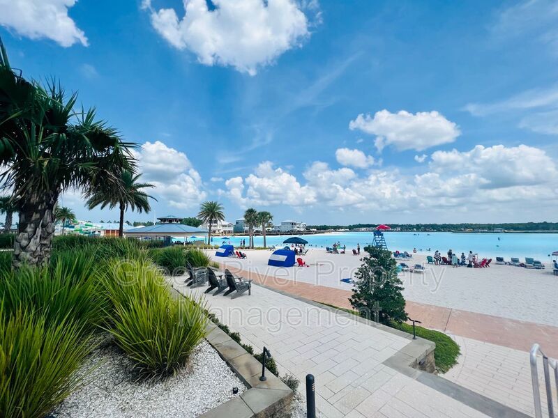 3 Bedroom 2.5 Bath Townhome in Beachwalk! property image