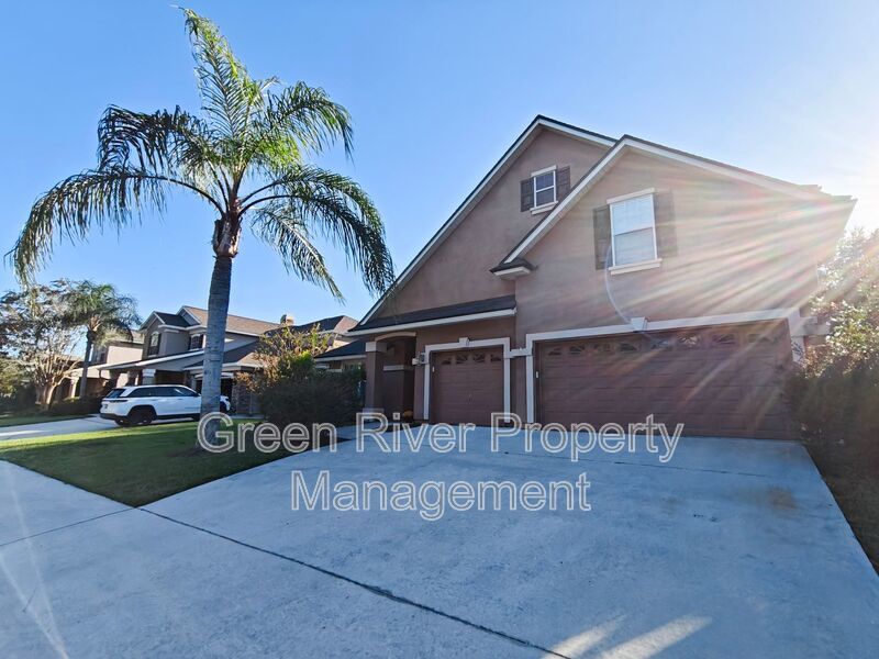 Spacious 5-Bedroom Home with Pond View & Resort-Style Amenities property image