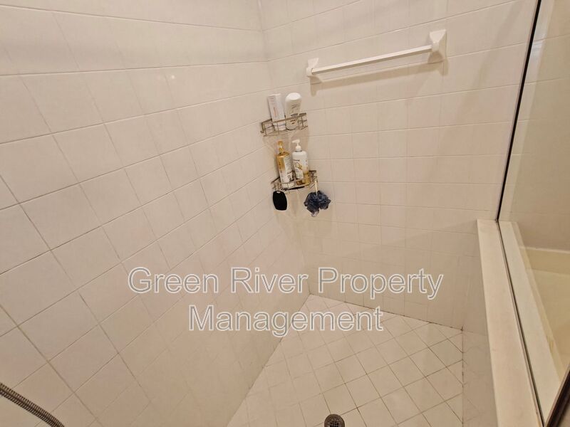 Spacious 5-Bedroom Home with Pond View & Resort-Style Amenities property image