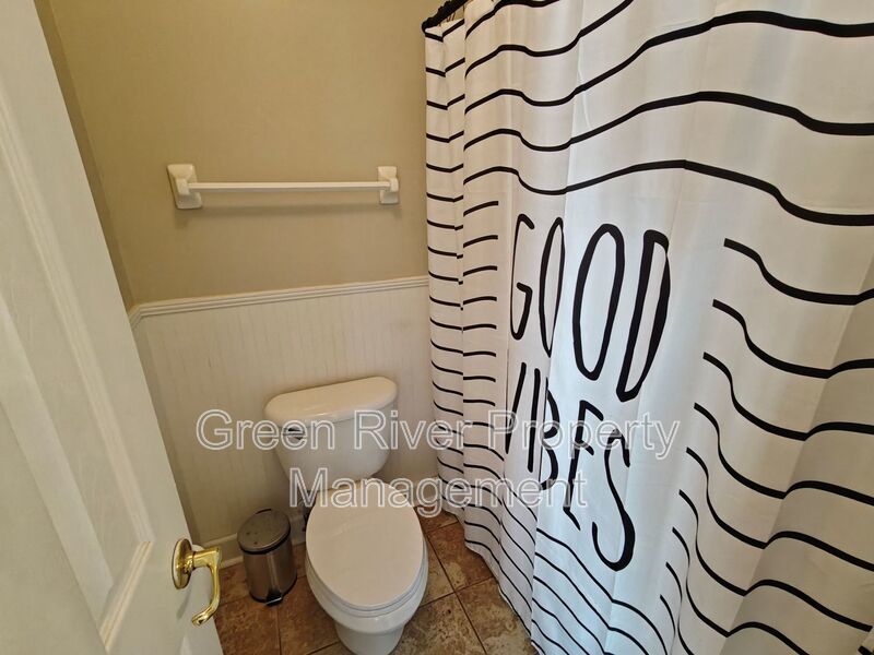 Spacious 5-Bedroom Home with Pond View & Resort-Style Amenities property image