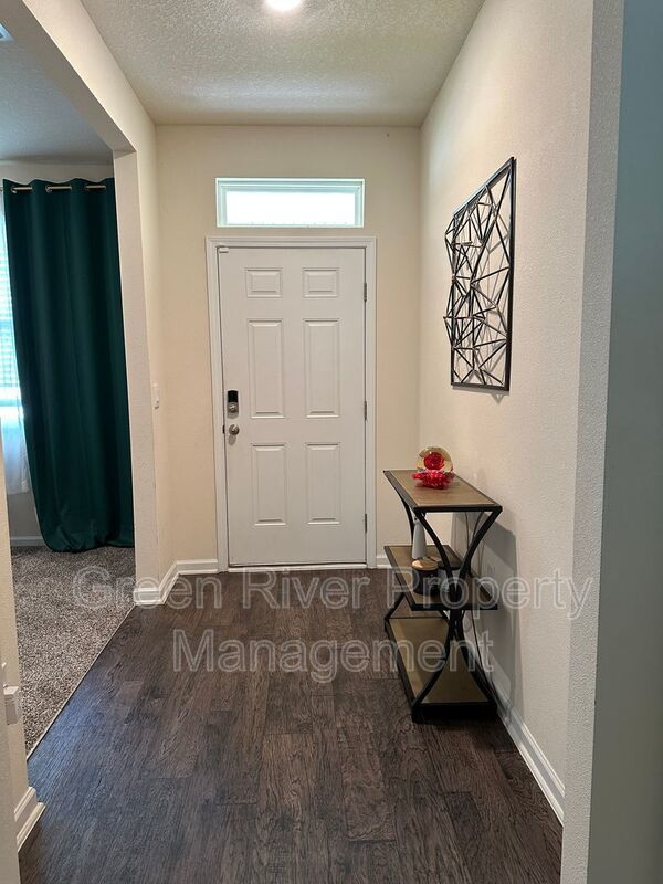 Warm Modern Living Steps from Spring Park—A Five-Bed Beauty with Space for Everyone!! property image