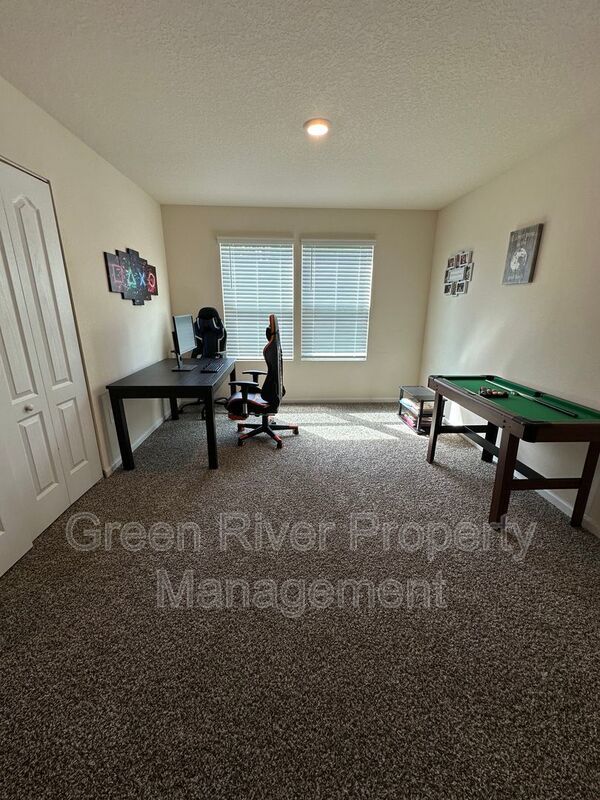 Warm Modern Living Steps from Spring Park—A Five-Bed Beauty with Space for Everyone!! property image