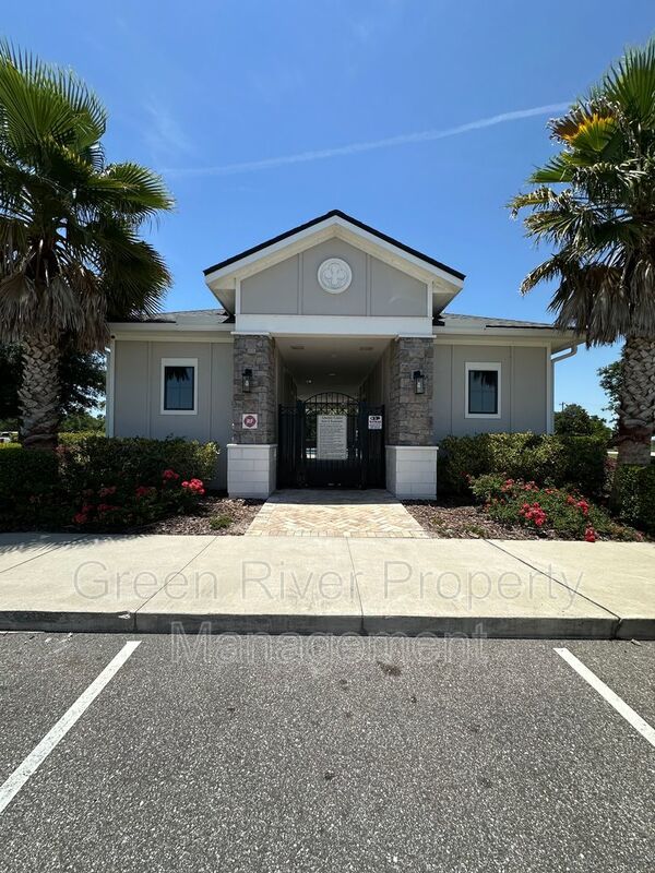 Warm Modern Living Steps from Spring Park—A Five-Bed Beauty with Space for Everyone!! property image