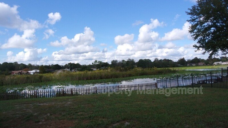 Adorable 3 bed 2 bath with open floor plan! property image