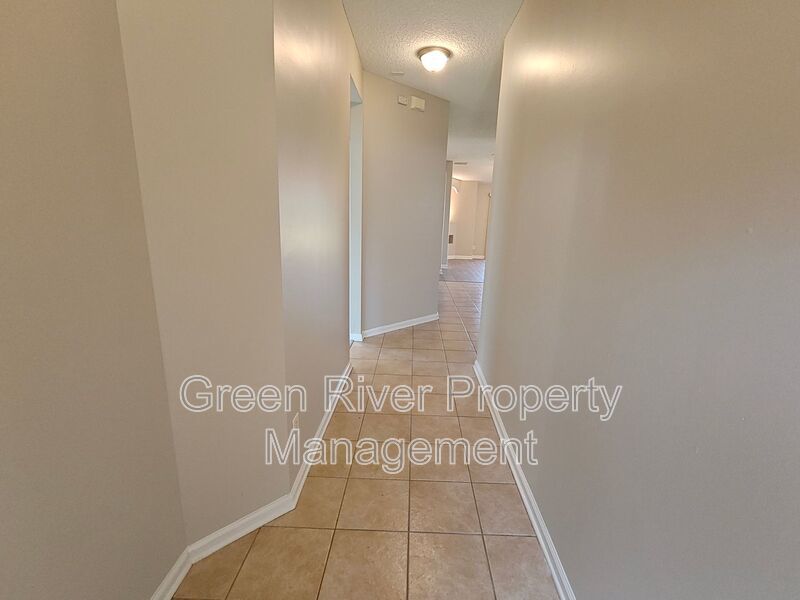 Charming 3-Bed Home with Great Amenities & Spacious Backyard property image