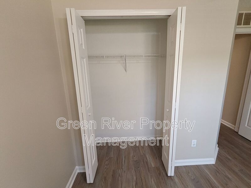 Charming 3-Bed Home with Great Amenities & Spacious Backyard property image