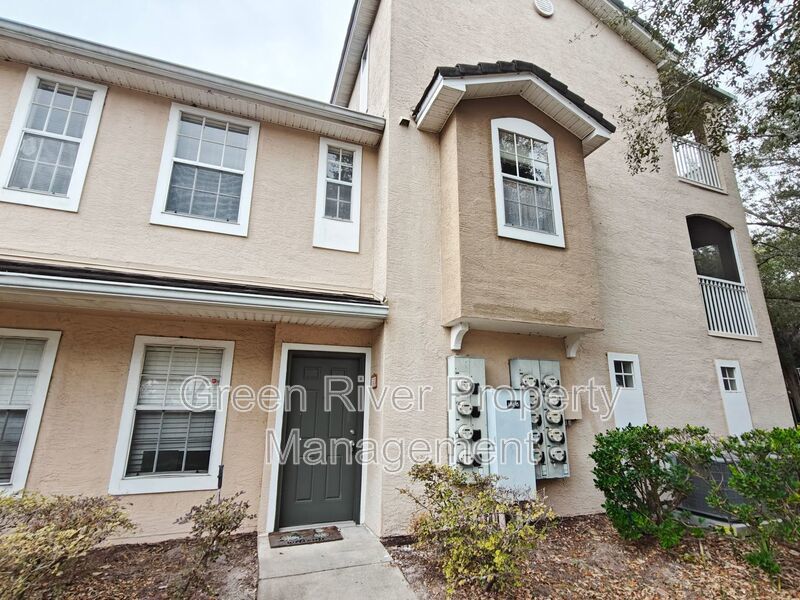 Beautiful 3 Bedroom, 2 Bathroom Townhome with Garage – Pet Friendly! property image