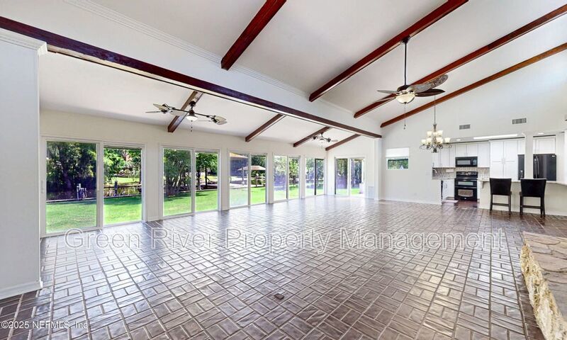 Waterfront Luxury Living – 4 Bed / 3 Bath – Over 2,600 Sq Ft property image