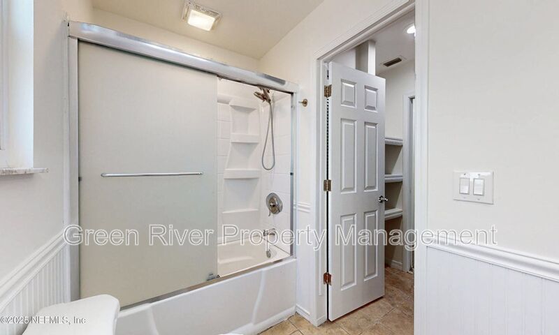 Waterfront Luxury Living – 4 Bed / 3 Bath – Over 2,600 Sq Ft property image