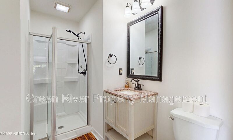 Waterfront Luxury Living – 4 Bed / 3 Bath – Over 2,600 Sq Ft property image