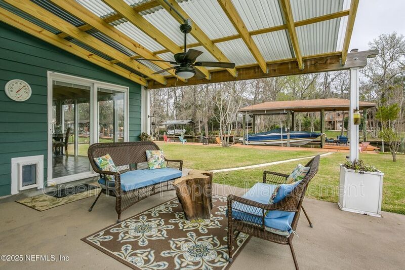 Waterfront Luxury Living – 4 Bed / 3 Bath – Over 2,600 Sq Ft property image