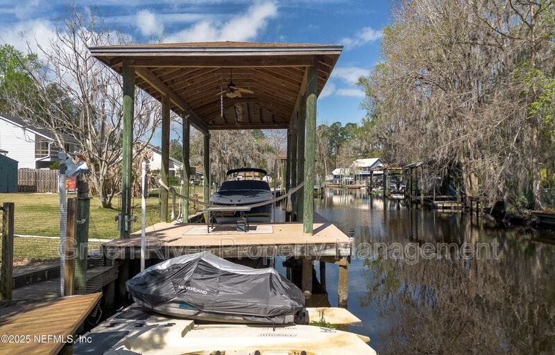 Waterfront Luxury Living – 4 Bed / 3 Bath – Over 2,600 Sq Ft property image