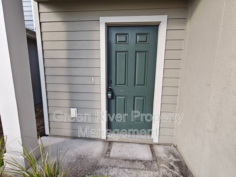 Spacious 3 Bedroom/2.5 Bathroom Two-Story Home with Garage & Fenced Yard property image