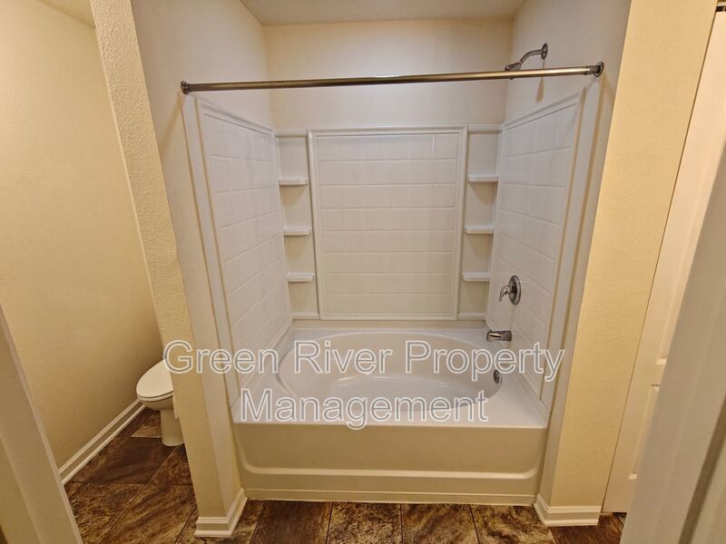 Spacious 3 Bedroom/2.5 Bathroom Two-Story Home with Garage & Fenced Yard property image