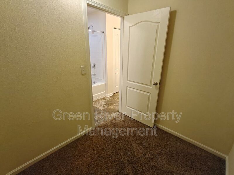 Spacious 3 Bedroom/2.5 Bathroom Two-Story Home with Garage & Fenced Yard property image