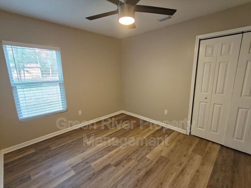 Charming 3-Bedroom Home with Spacious Yard property image