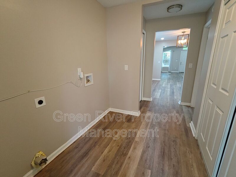 Charming 3-Bedroom Home with Spacious Yard property image