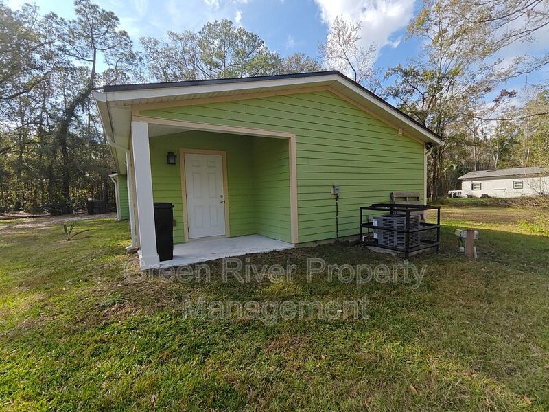 Charming 3-Bedroom Home with Spacious Yard property image