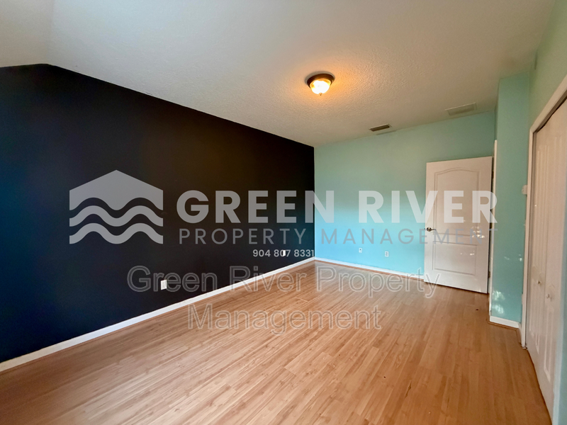 Luxury Living in The Oaks at Oakleaf – 4BR Retreat & Resort-Style Amenities property image