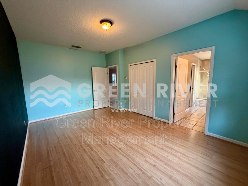 Luxury Living in The Oaks at Oakleaf – 4BR Retreat & Resort-Style Amenities property image