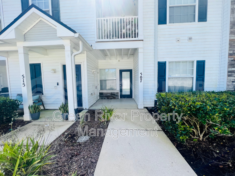 Chic 1-Bed Condo with Resort-Style Amenities & Pet-Friendly Perks in Fleming Island! property image