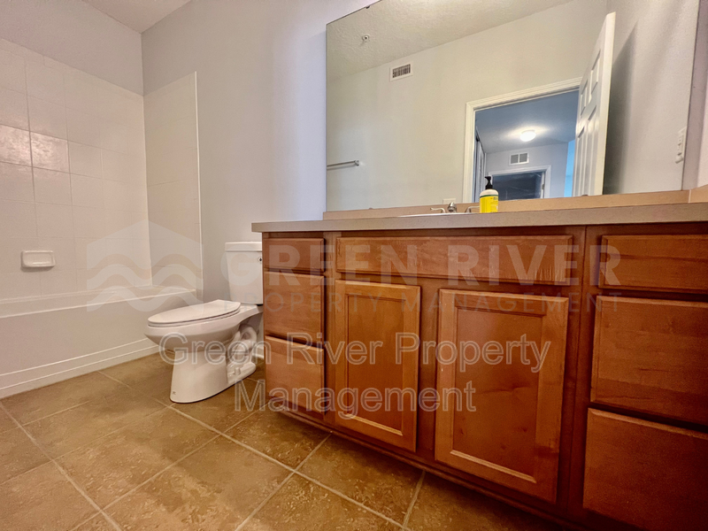 Chic 1-Bed Condo with Resort-Style Amenities & Pet-Friendly Perks in Fleming Island! property image