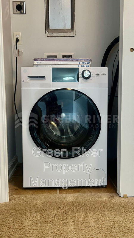 Chic 1-Bed Condo with Resort-Style Amenities & Pet-Friendly Perks in Fleming Island! property image